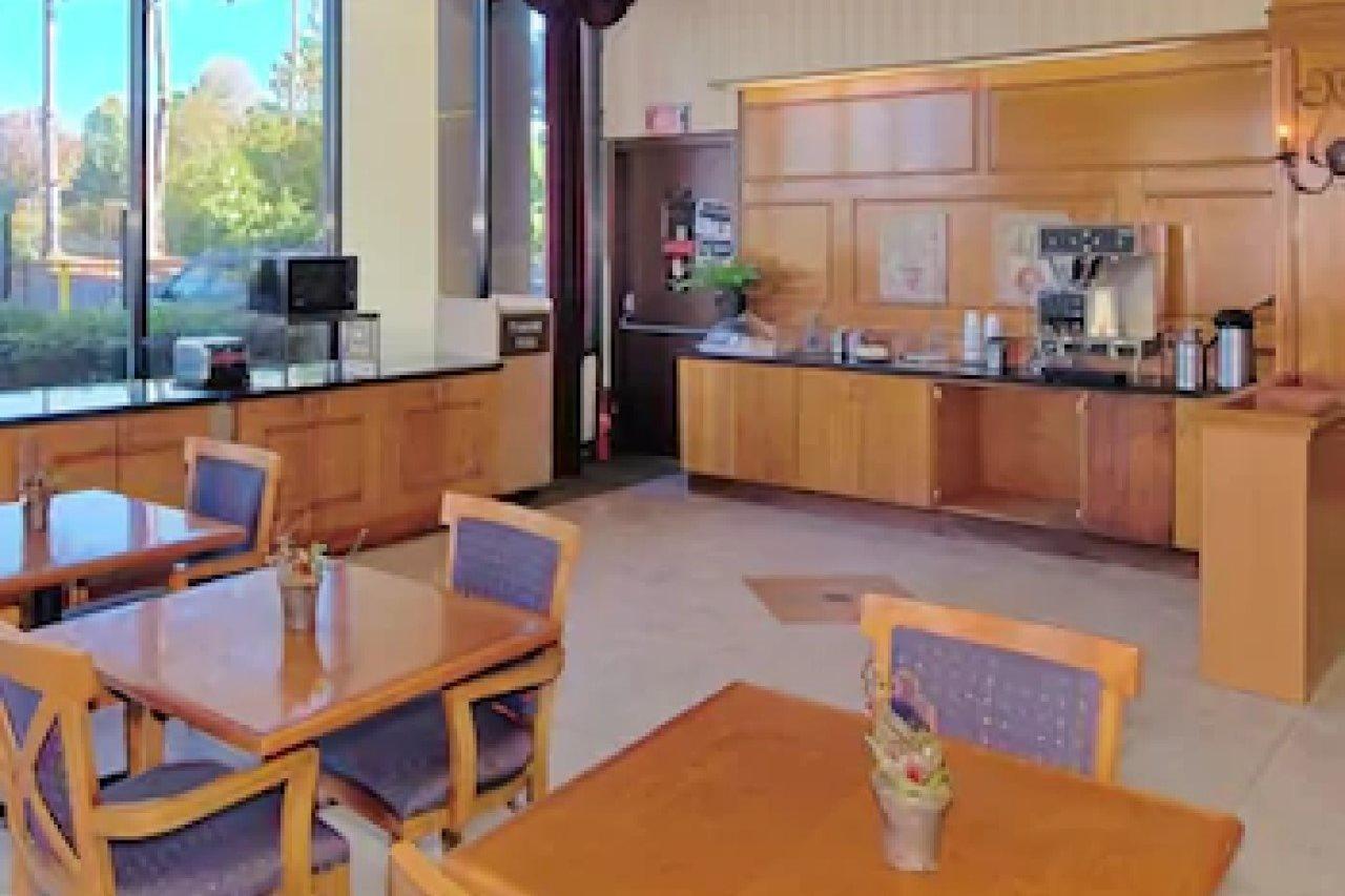 Knights Inn Six Flags Lodge West Exteriör bild