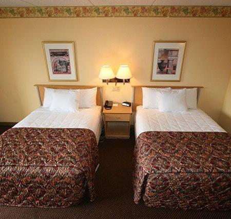 Knights Inn Six Flags Lodge West Rum bild