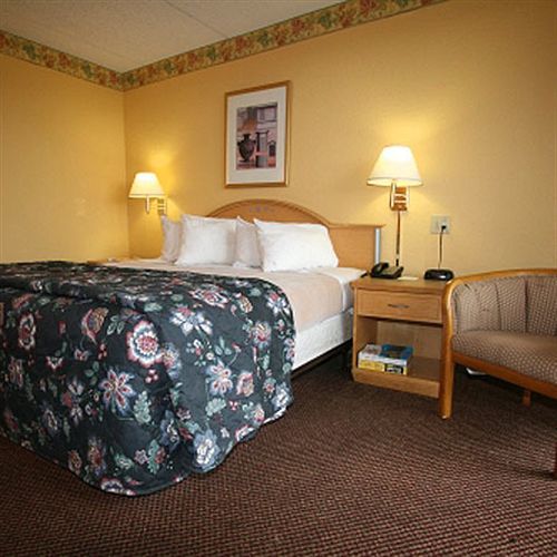 Knights Inn Six Flags Lodge West Rum bild